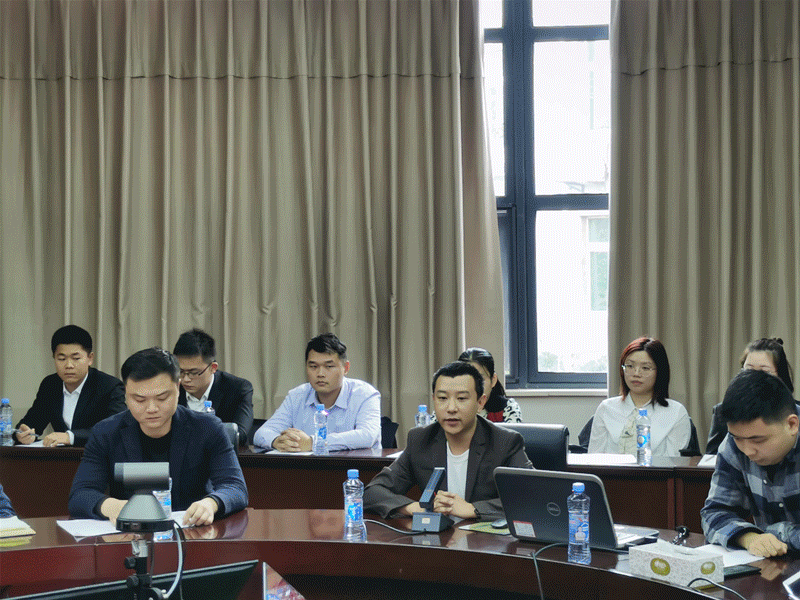 1605164942240011.gif 閃圖1.gif