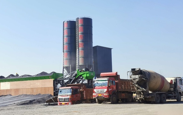 1610674711286707.jpg 南昌市政建設(shè)黨委委員呂文萬(wàn)載縣南部新城項(xiàng)目指導(dǎo)工作6002.jpg