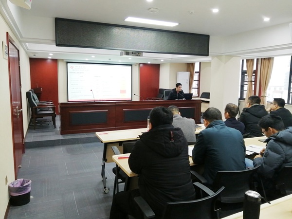 1615164497786028.jpg 南昌市政建設(shè)集團安監(jiān)部組織開展房建項目安全教育培訓(xùn)6002.jpg