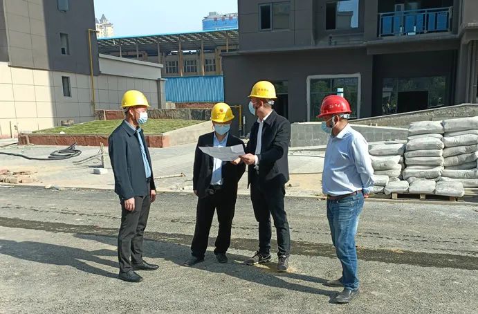 1649293777893426.jpg 肖長華前往桃南安置房項(xiàng)目檢查指導(dǎo)691.jpg