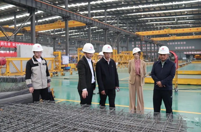 南昌市住房和城鄉(xiāng)建設局副局長薛凱喜到市政遠大公司調(diào)研裝配式建筑