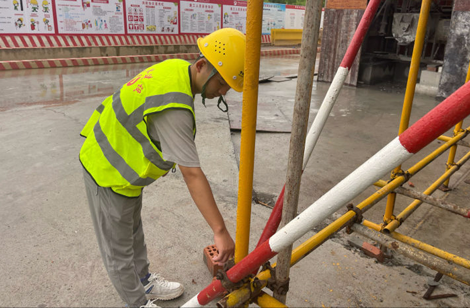 南昌市政建設(shè)集團(tuán)開展防范5號(hào)臺(tái)風(fēng)“杜蘇芮”專項(xiàng)安全檢查 南昌市政建設(shè)集團(tuán)開展防范5號(hào)臺(tái)風(fēng)“杜蘇芮”專項(xiàng)安全檢查