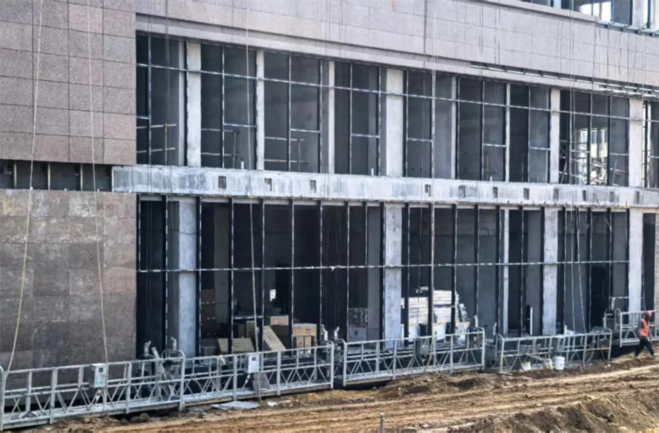 南昌市政建設(shè)集團(tuán)有限公司緊急開(kāi)展強(qiáng)對(duì)流天氣專(zhuān)項(xiàng)安全檢查，全面排查設(shè)備加固、用電安全、排水防澇及應(yīng)急物資，筑牢極端天氣施工安全防線